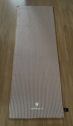 Espresso Stripe Grip Towel