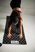 Reverse Polka Dot - Grip Towel