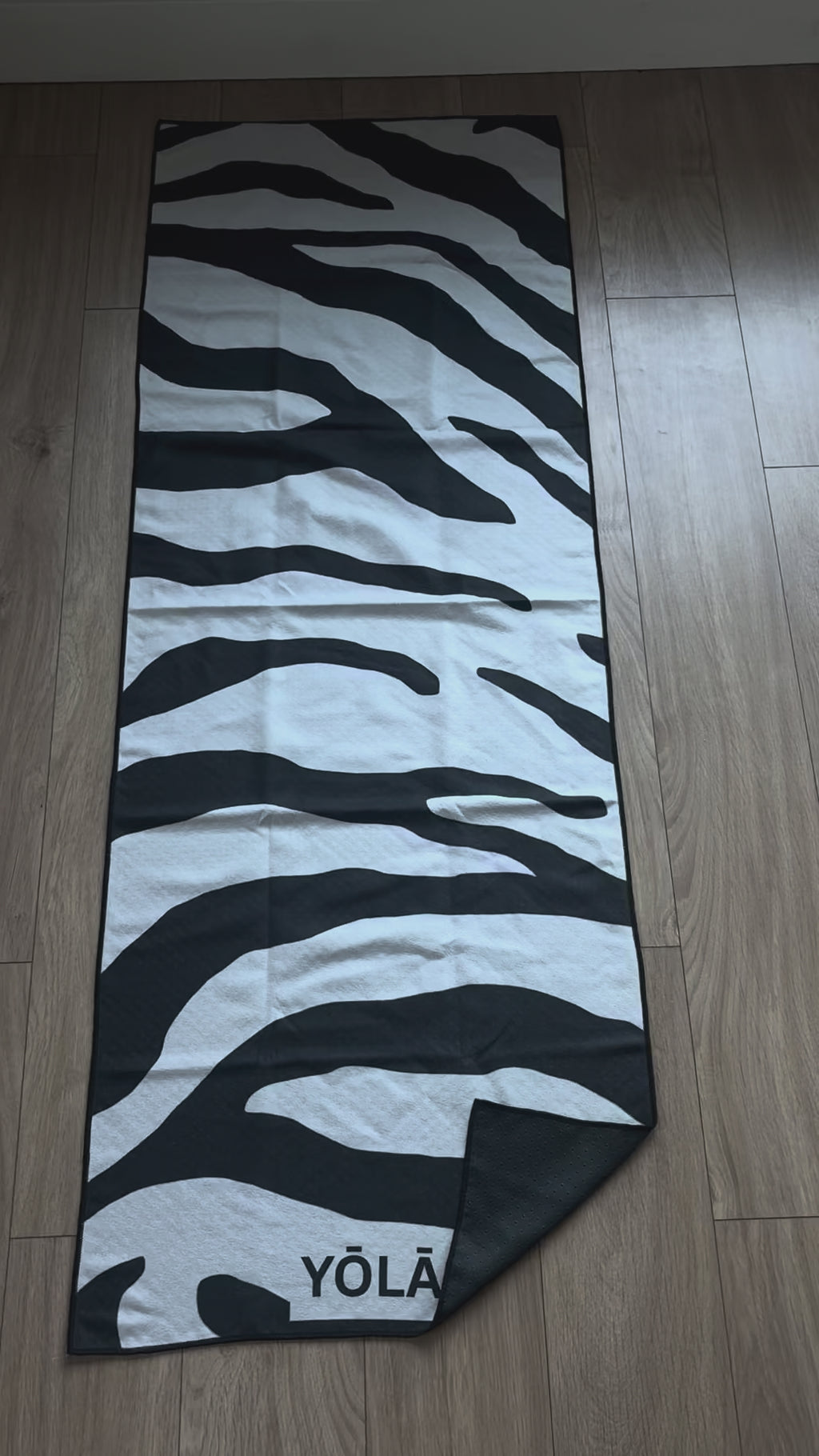 Couture - Grip Towel